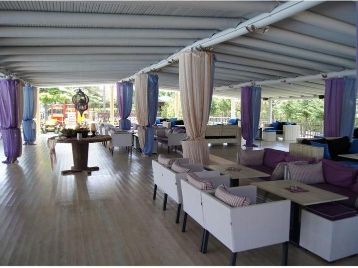 Le Chalet كسانثي المظهر الخارجي الصورة