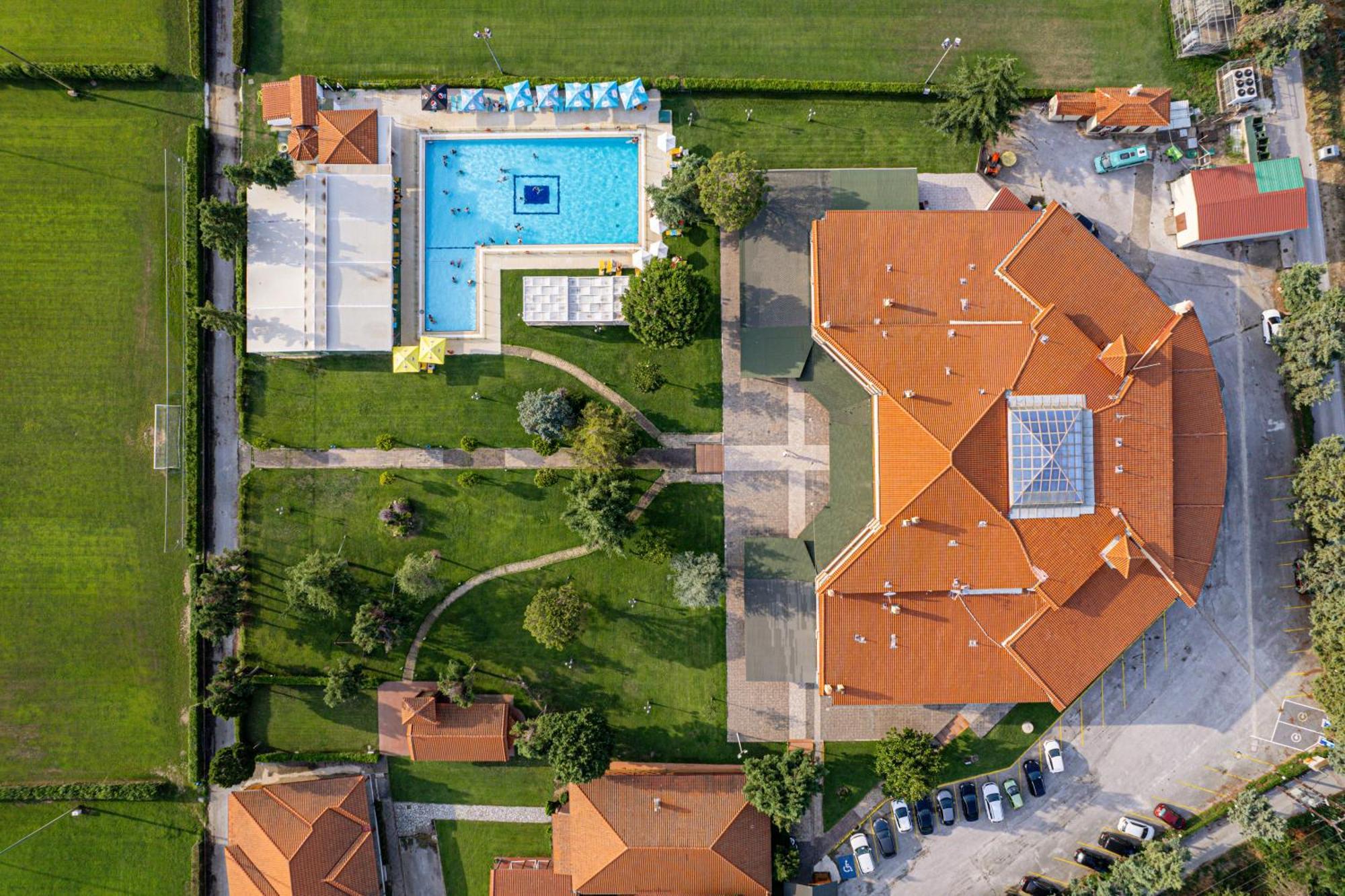 Le Chalet كسانثي المظهر الخارجي الصورة
