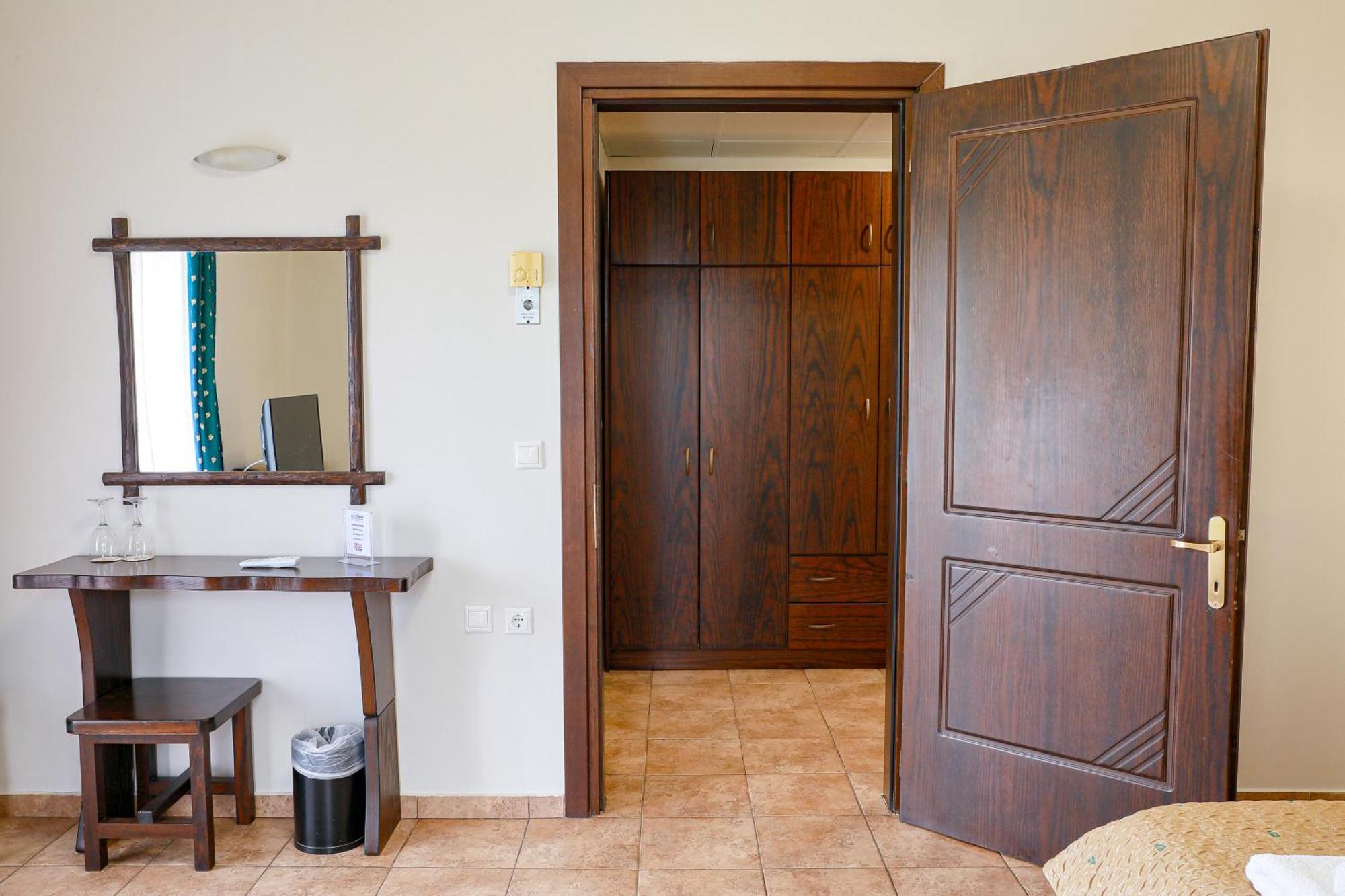 Le Chalet كسانثي المظهر الخارجي الصورة