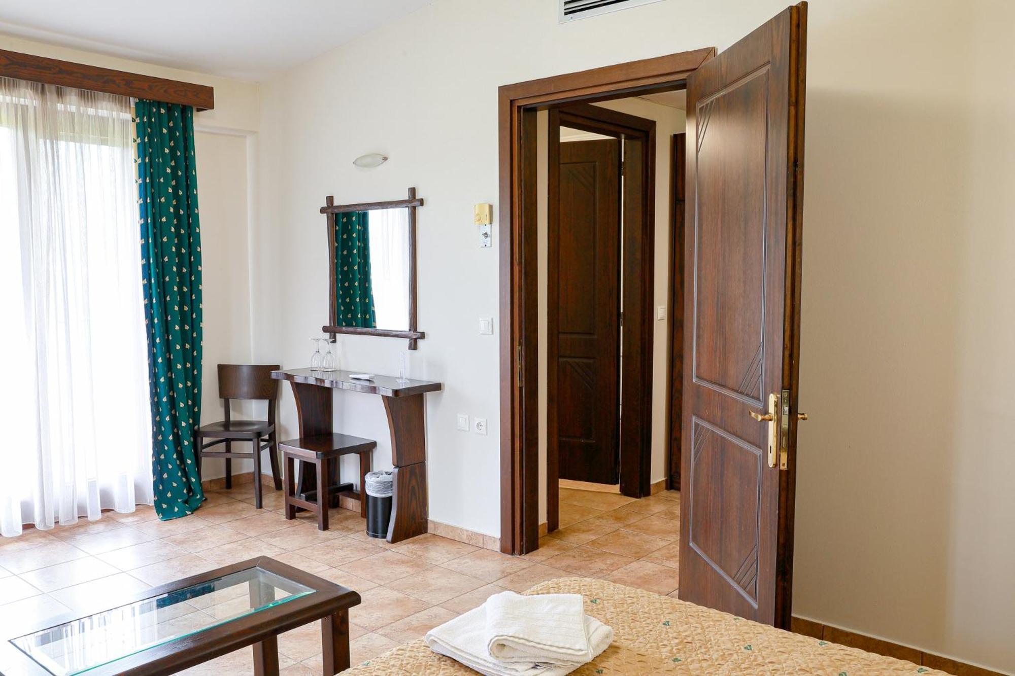 Le Chalet كسانثي المظهر الخارجي الصورة